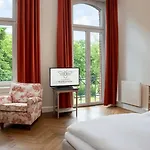 Sophienhoehe Szálloda 4*