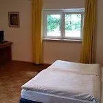 Sophienhoehe Szálloda Kerpen