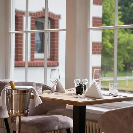 Hotel Sophienhoehe 4*