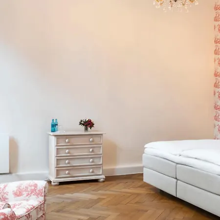 Отель Sophienhoehe 4*