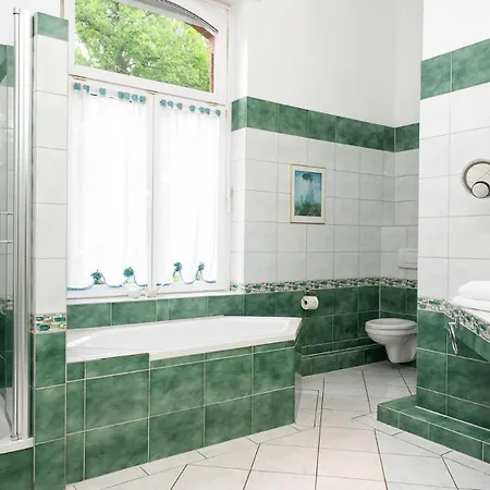 Отель Sophienhoehe Керпен