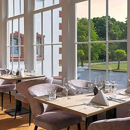 Hotel Sophienhoehe 4*