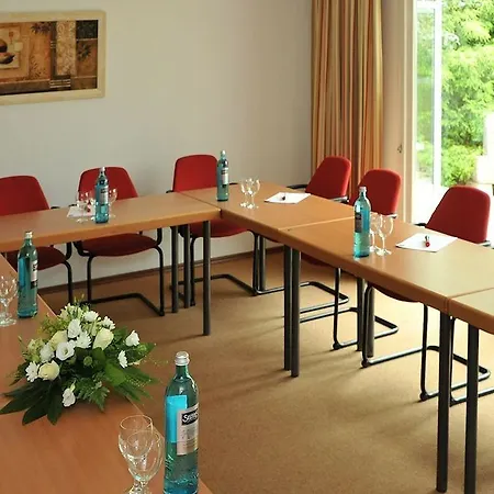 Отель Sophienhoehe Керпен